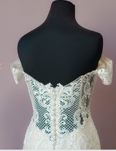 Load image into Gallery viewer, Off shoulder Gradient Wedding Dresses Bridal Gown