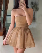 Carica l'immagine nel visualizzatore di Gallery, Strapless Short Homecoming Dresses with Bowknot
