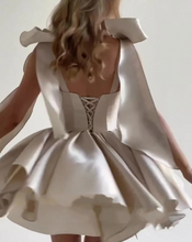 Charger l'image dans la galerie, White Homecoming Dresses Short Length