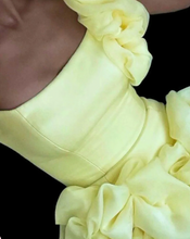 Charger l'image dans la galerie, One Shoulder Puff Dress Yellow Homecoming Dresses