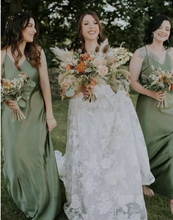 Load image into Gallery viewer, Bridesmaid Dresses Spaghetti Straps Silk