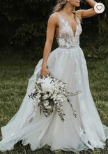 Charger l'image dans la galerie, Deep V Neck Wedding Dresses Bridal Gown with Lace