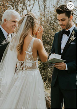 Charger l'image dans la galerie, Deep V Neck Wedding Dresses Bridal Gown with Lace