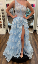 Laden Sie das Bild in den Galerie-Viewer, Prom Dresses Sky Blue Evening Gown with Appliques Lace