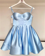Charger l'image dans la galerie, Homecoming Dresses Green Short Prom Dresses