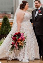 Charger l'image dans la galerie, Plus Size Wedding Dresses Bridal Gown with Lace Flowers
