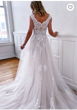 Charger l'image dans la galerie, Wedding Dresses Bridal Gown with Appliques Lace