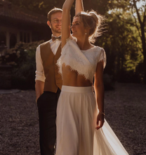 Charger l'image dans la galerie, Two Piece Wedding Dresses Bridal Gown with Short Sleeves