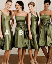 Laden Sie das Bild in den Galerie-Viewer, Elegant Knee Length Bridesmaid Dresses for Wedding Party