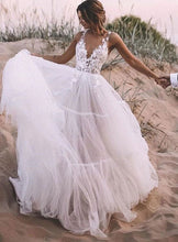 Charger l'image dans la galerie, V Neck V Back Wedding Dresses Bridal Gown with Appliques Lace