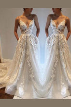 Charger l'image dans la galerie, Spaghetti Straps Tulle Wedding Dresses Bridal Gowns with Appliques Lace
