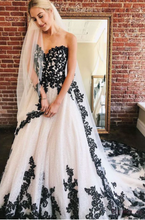 Charger l'image dans la galerie, Sparkly Sweetheart Wedding Dresses Bridal Gown with Black Lace