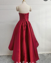 Carica l'immagine nel visualizzatore di Gallery, Sweetheart Hi Low Prom Dresses