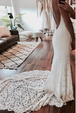 Charger l'image dans la galerie, Lace Backless Wedding Dresses Bridal Gown Spaghetti Straps