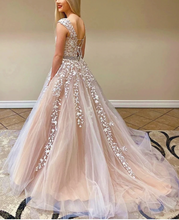 Load image into Gallery viewer, Prom Dresses with Lace Appliques Tulle