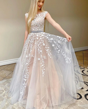 Load image into Gallery viewer, Prom Dresses with Lace Appliques Tulle