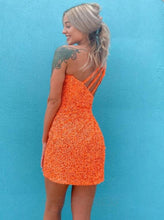 Carica l'immagine nel visualizzatore di Gallery, One Shoulder Homecoming Dresses