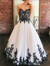 Charger l'image dans la galerie, Sparkly Sweetheart Wedding Dresses Bridal Gown with Black Lace