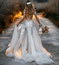 Carica l'immagine nel visualizzatore di Gallery, Wedding Dresses Bridal Gown with Appliques Slit