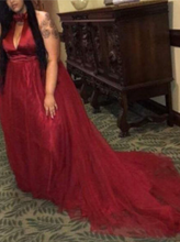 Laden Sie das Bild in den Galerie-Viewer, Plus Size High Neck Prom Dresses Red with Keyhole