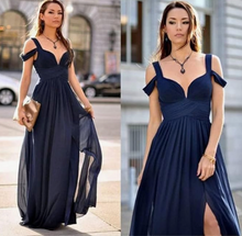 Laden Sie das Bild in den Galerie-Viewer, Off Shoulder Bridesmaid Dresses Navy Blue Slit Side