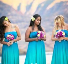 Cargar imagen en el visor de la galería, Strapless Beach Bridesmaid Dresses for Wedding Party