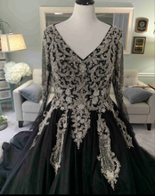 Charger l&#39;image dans la galerie, V Neck Black Prom Dresses with Sleeves with Silver Beading