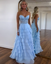 Laden Sie das Bild in den Galerie-Viewer, Sky Blue Prom Dresses with Appliques Sweetheart