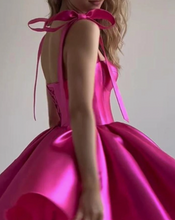 Cargar imagen en el visor de la galería, Fuchsia Homecoming Dresses Short Length