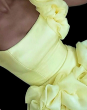 画像をギャラリービューアに読み込む, One Shoulder Puff Dress Yellow Homecoming Dresses