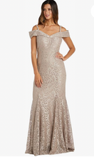 Laden Sie das Bild in den Galerie-Viewer, Plus Size Mermaid Mother of the Bride Dresses