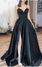 Laden Sie das Bild in den Galerie-Viewer, Spaghetti Straps Prom Dresses Slit Side