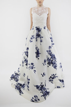 Charger l&#39;image dans la galerie, White gown with blue floral pattern on a white background