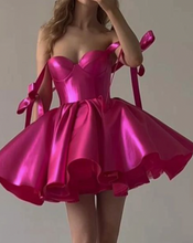 Cargar imagen en el visor de la galería, Fuchsia Homecoming Dresses Short Length