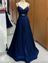 Laden Sie das Bild in den Galerie-Viewer, Navy Blue Prom Dresses Spaghetti Straps