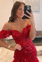 Laden Sie das Bild in den Galerie-Viewer, Red Prom Dresses Long Off Shoulder Lace
