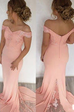 Laden Sie das Bild in den Galerie-Viewer, Off Shoulder Prom Dresses Mermaid with Lace