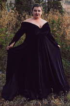 Cargar imagen en el visor de la galería, Black Wedding Dresses Bridal Gown Plus Size