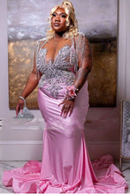 Load image into Gallery viewer, Plus Size Pink Prom Dresses with Beading