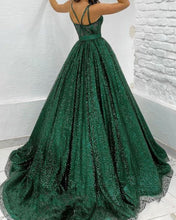 Laden Sie das Bild in den Galerie-Viewer, Sparkly Prom Dresses Green