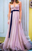 Laden Sie das Bild in den Galerie-Viewer, Spaghetti Straps Prom Dresses with Black Sash