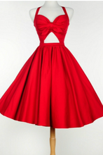 Laden Sie das Bild in den Galerie-Viewer, Red Homecoming Dresses Short Length