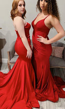 Laden Sie das Bild in den Galerie-Viewer, Red Prom Dresses Spandex Floor Length