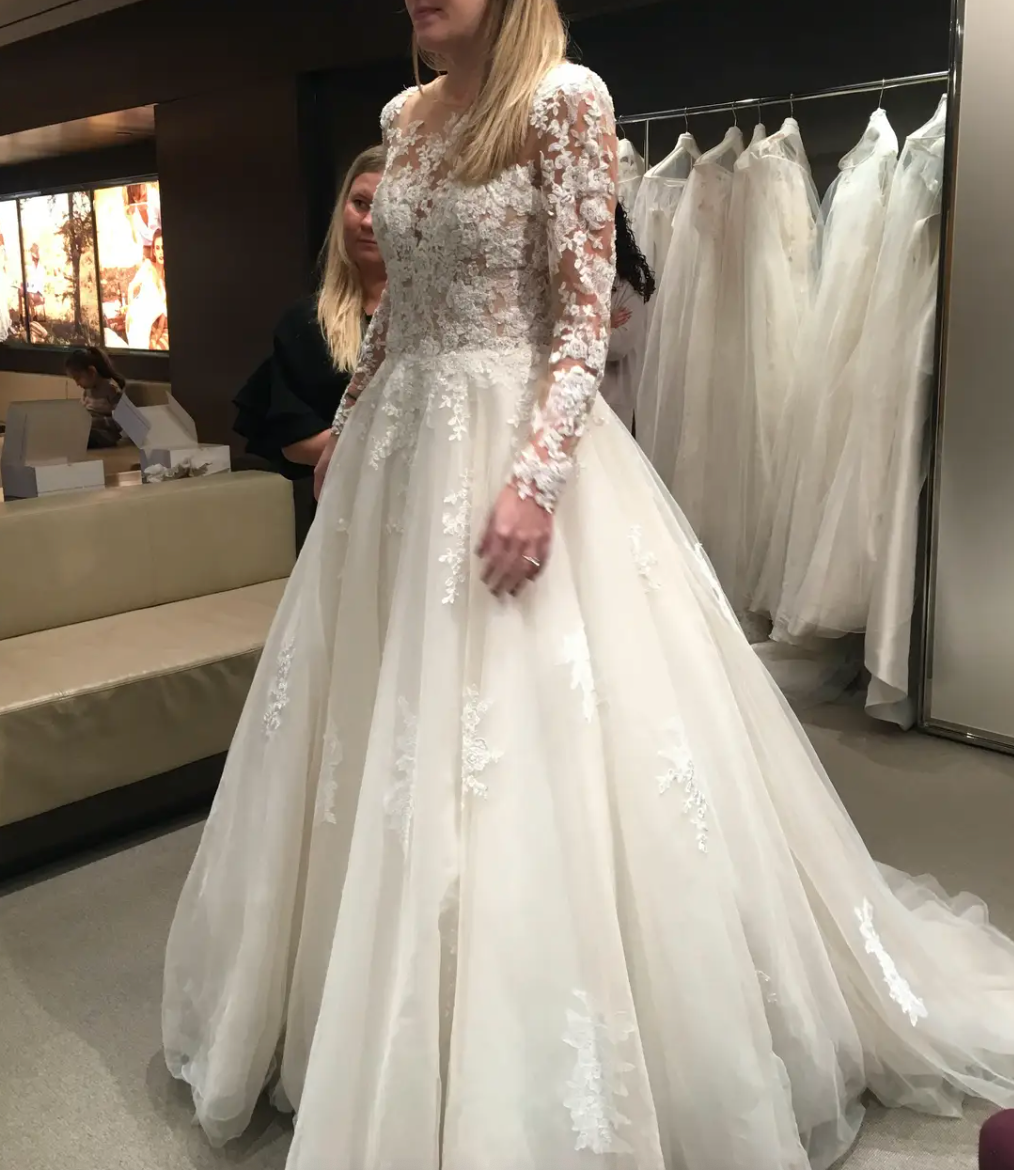 Sheer Neck Wedding Dresses Bridal Gown with Sleeves Appliques