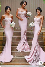 Laden Sie das Bild in den Galerie-Viewer, Spaghetti Straps Bridesmaid Dresses for Wedding Party