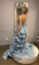 Laden Sie das Bild in den Galerie-Viewer, Prom Dresses Sky Blue with Appliques Lace