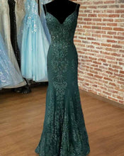 Charger l&#39;image dans la galerie, Green Spaghetti Straps Prom Dresses with Appliques Lace