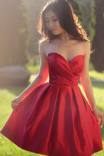 Load image into Gallery viewer, Short Bridesmaid Dresses Sweetheart