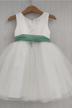 Load image into Gallery viewer, Flower Girl Dresses with Sash