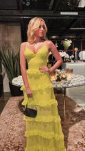 Charger l&#39;image dans la galerie, Spaghetti Straps Yellow Prom Dresses Tired for Women